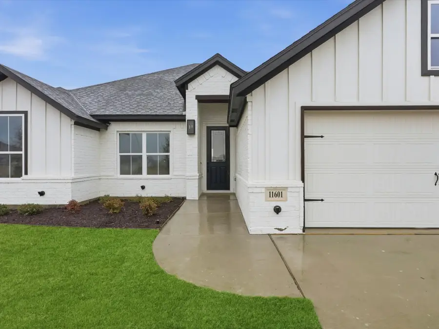 11601 Caracal Drive, Godley, TX 76044 - Image #2