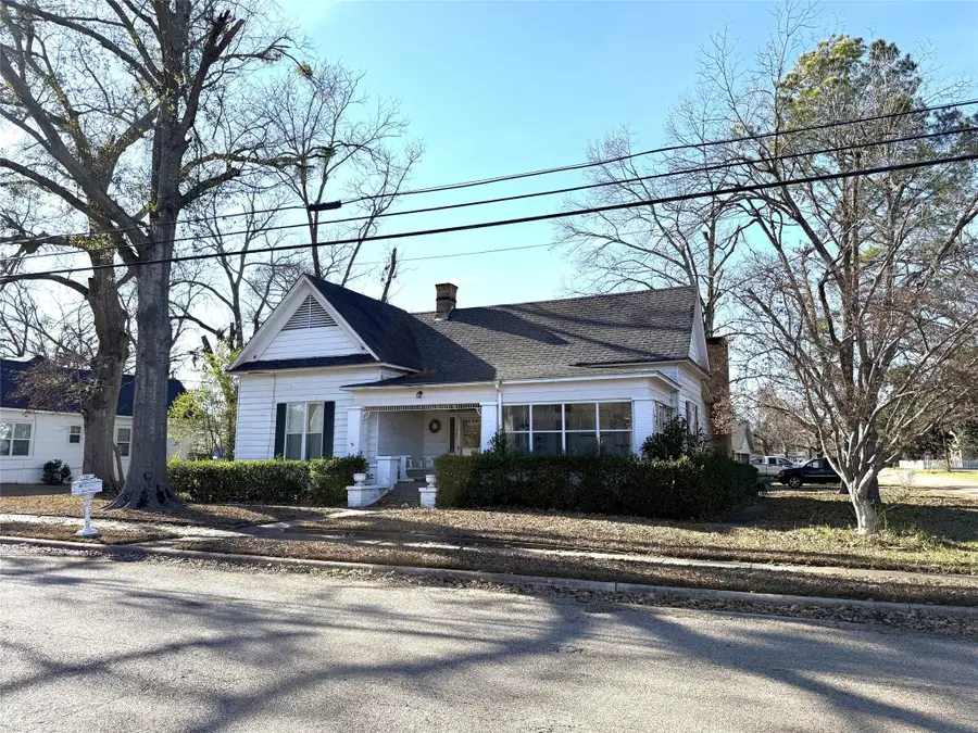 300 S Beech Street, Winnsboro, TX 75494 - Image #2