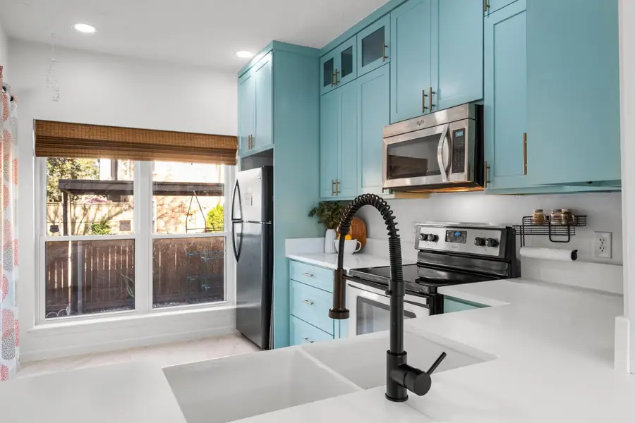 2426 Northlake Court, Irving, TX 75038 - Image #2