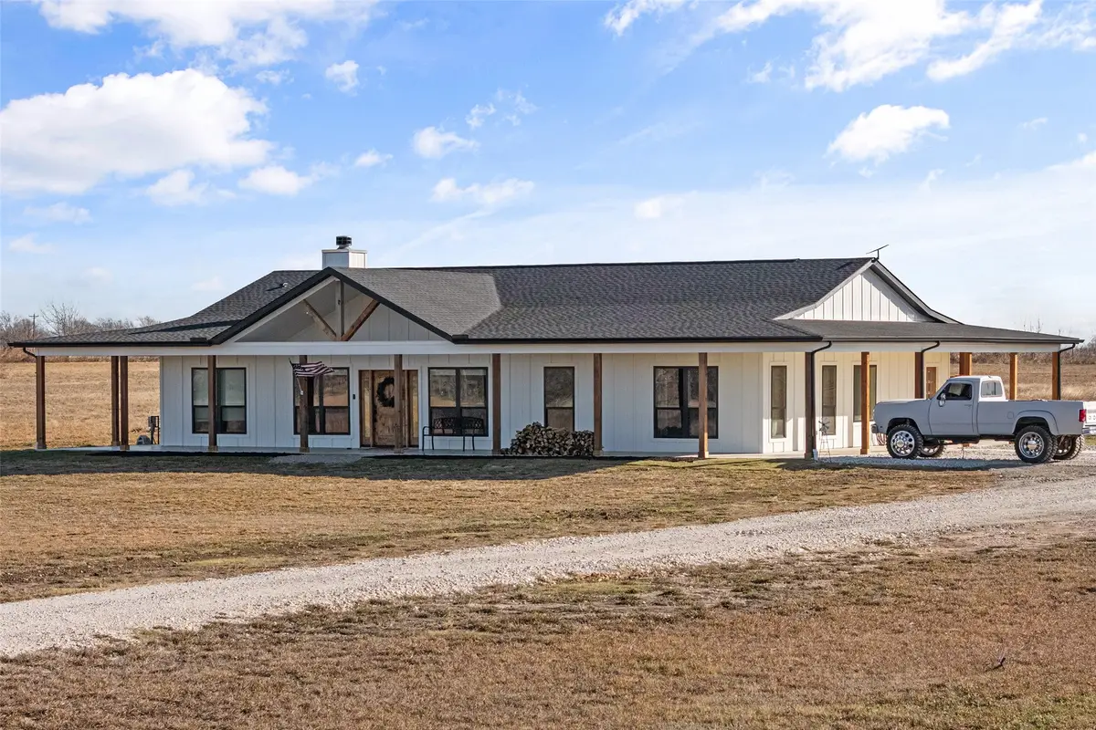 618 Minnis Road, Collinsville, TX 76233 - Image #1