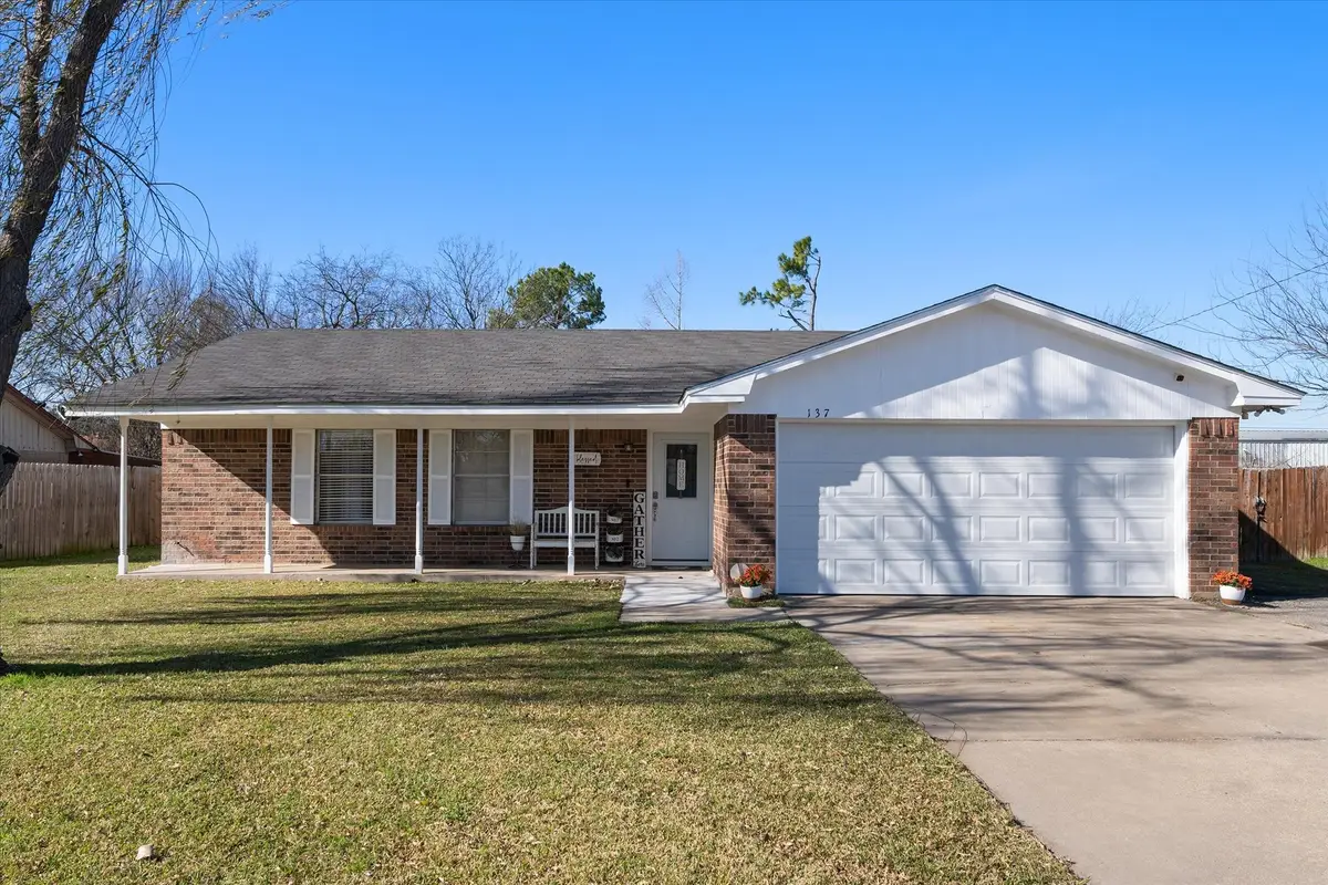 137 N Jessup Street, Alvarado, TX 76009 - Image #1