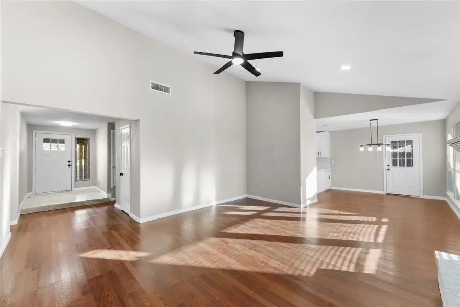 1129 Via Balboa, Mesquite, TX 75150 - Image #3