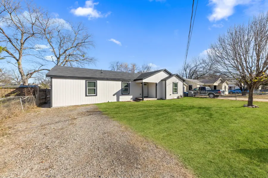 2970 Minoco Drive, Dallas, TX 75227 - Image #2