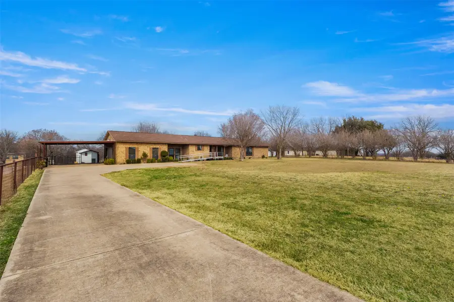 730 Martin Lane, Combine, TX 75159 - Image #2