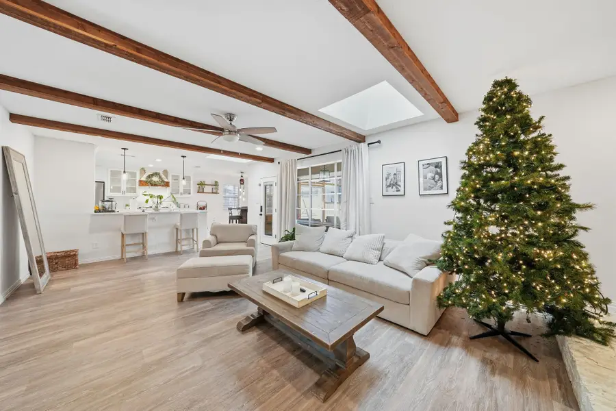 1605 Northlake Court, Arlington, TX 76012 - Image #2