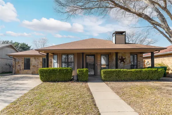 7921 Pebblebrook Drive, Watauga, TX 76148