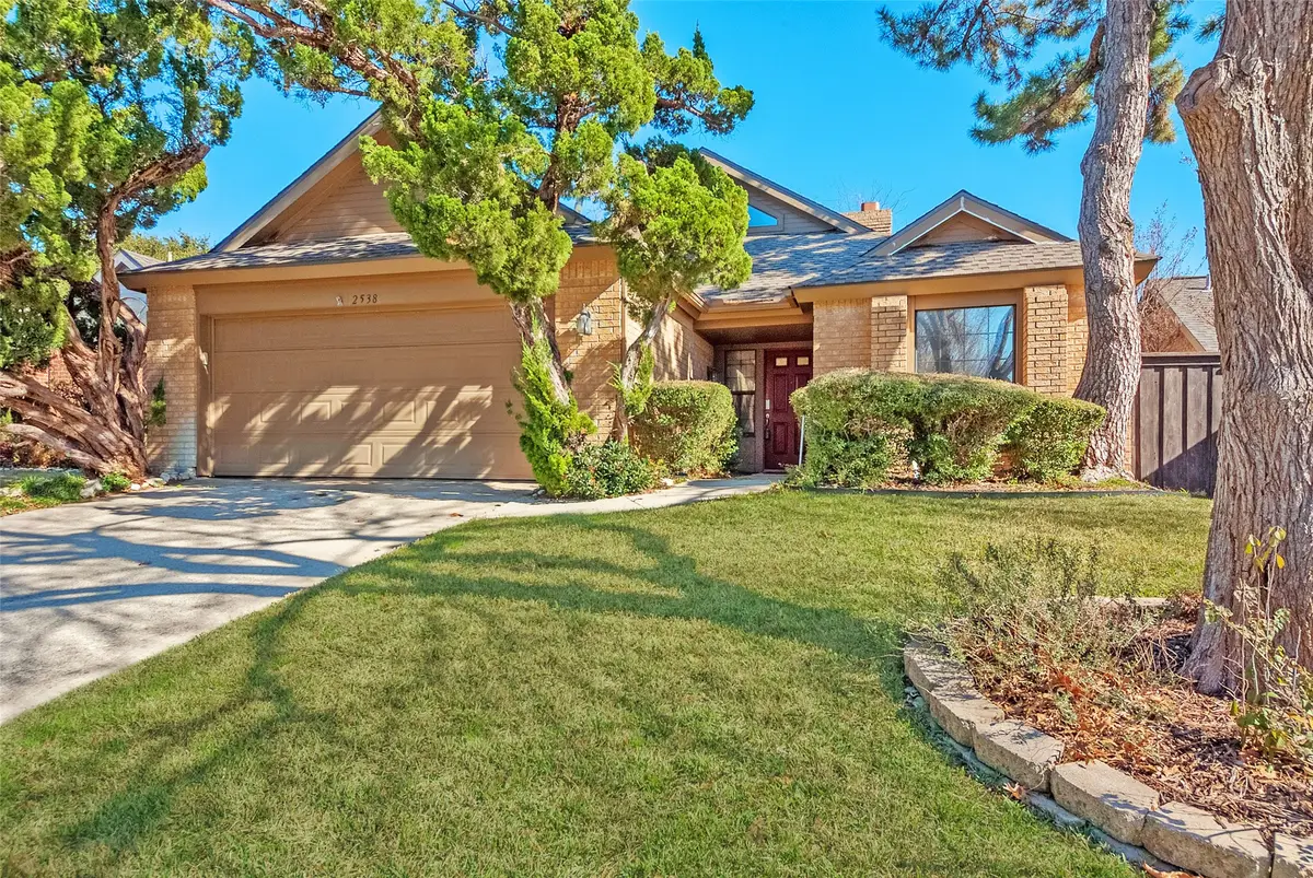 2538 Lake Bend Terrace, Carrollton, TX 75006 - Image #1