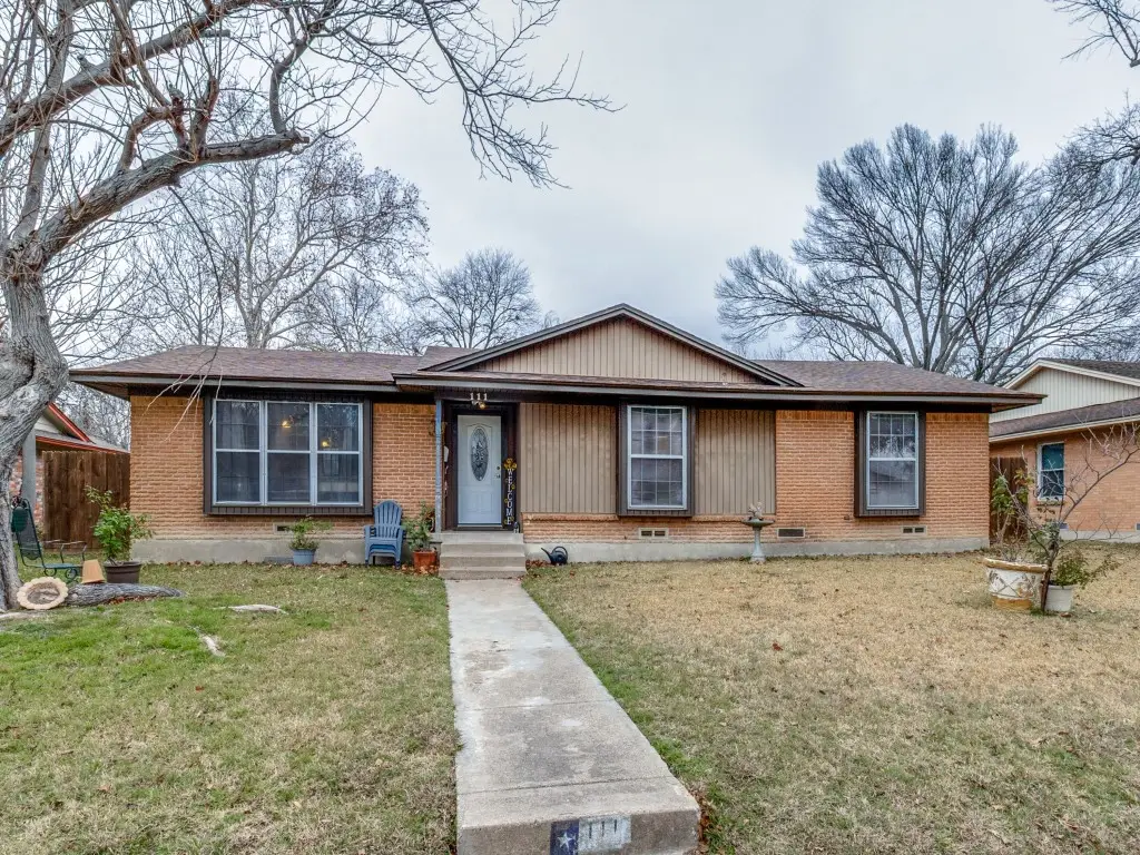 111 W Kenwood Drive, Garland, TX 75041 - Image #1