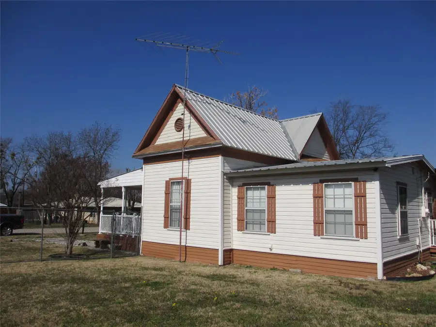 608 Colorado Street, Whitney, TX 76692 - Image #3