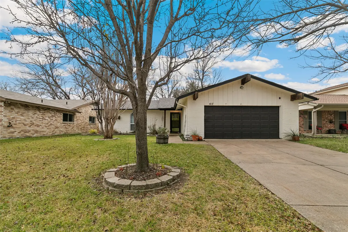 417 Kirby Creek Drive, Grand Prairie, TX 75052 - Image #1