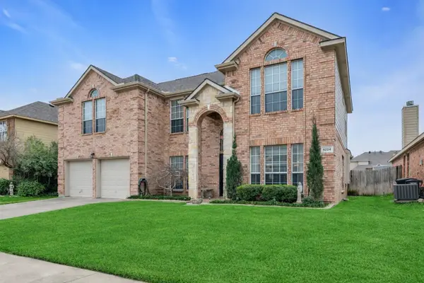 5224 Rush Creek Court, Fort Worth, TX 76244