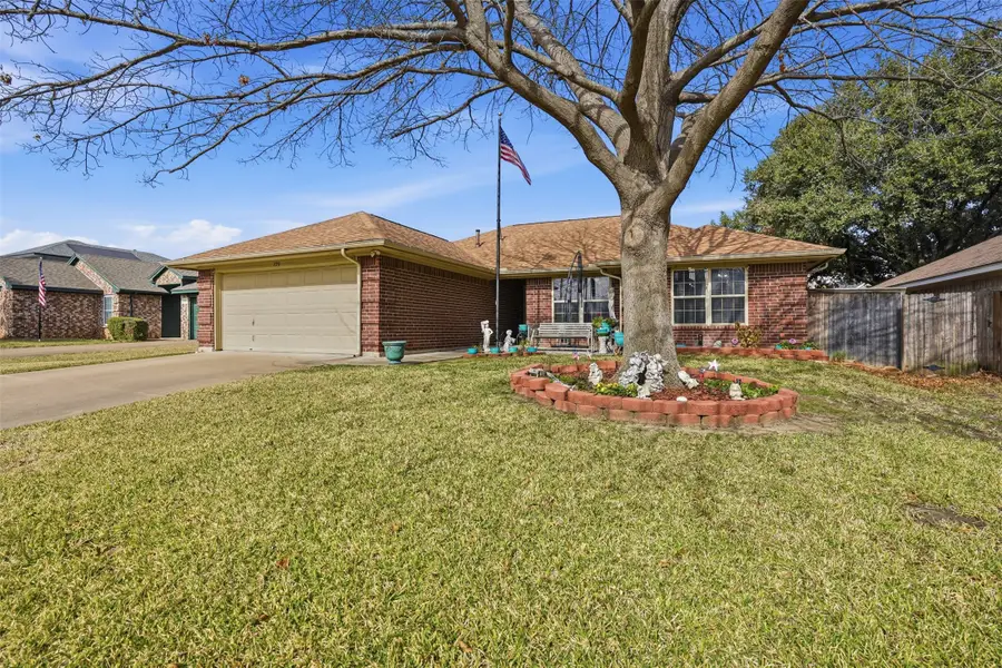 725 Windridge Lane, Burleson, TX 76028 - Image #2