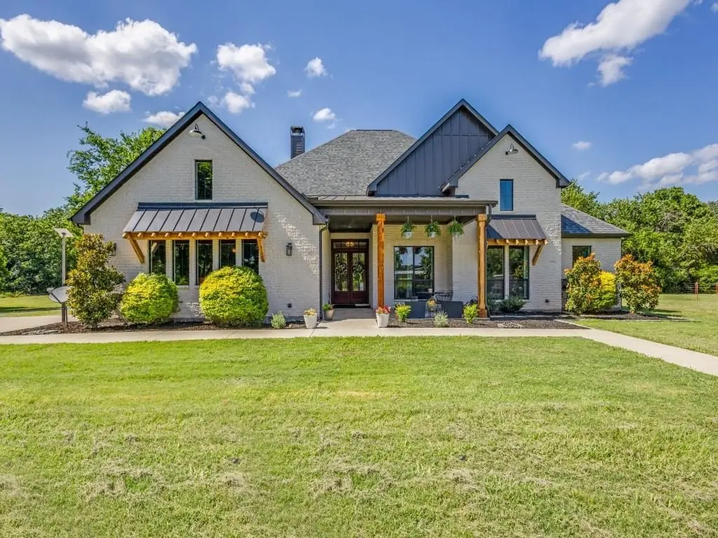 31665 Fm 121, Tioga, TX 76271 - Image #1