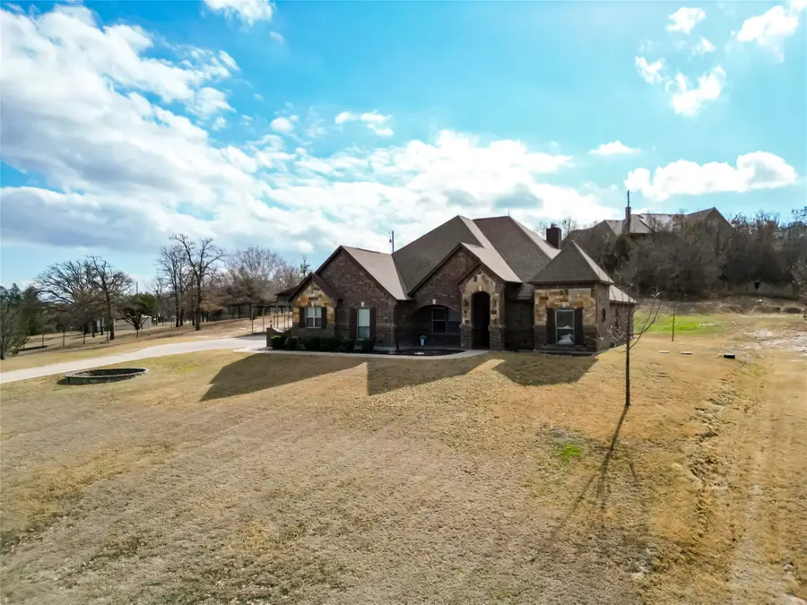 110 Bolivar Drive, Weatherford, TX 76085 - Image #3