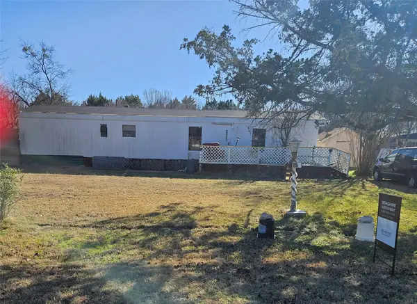 1805 Mobile Road, Grand Prairie, TX 75052