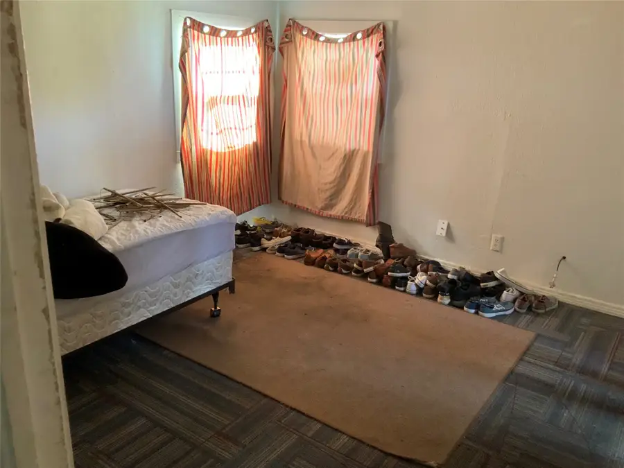 5646 Arlington Park Drive, Dallas, TX 75235 - Image #2