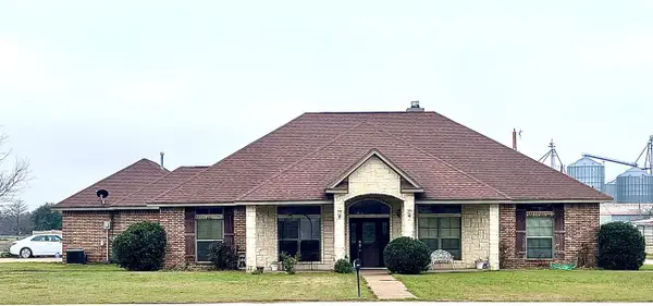 201 S Pearl Street, Mart, TX 76664