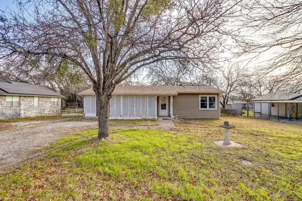 116 Westline Road, Azle, TX 76020