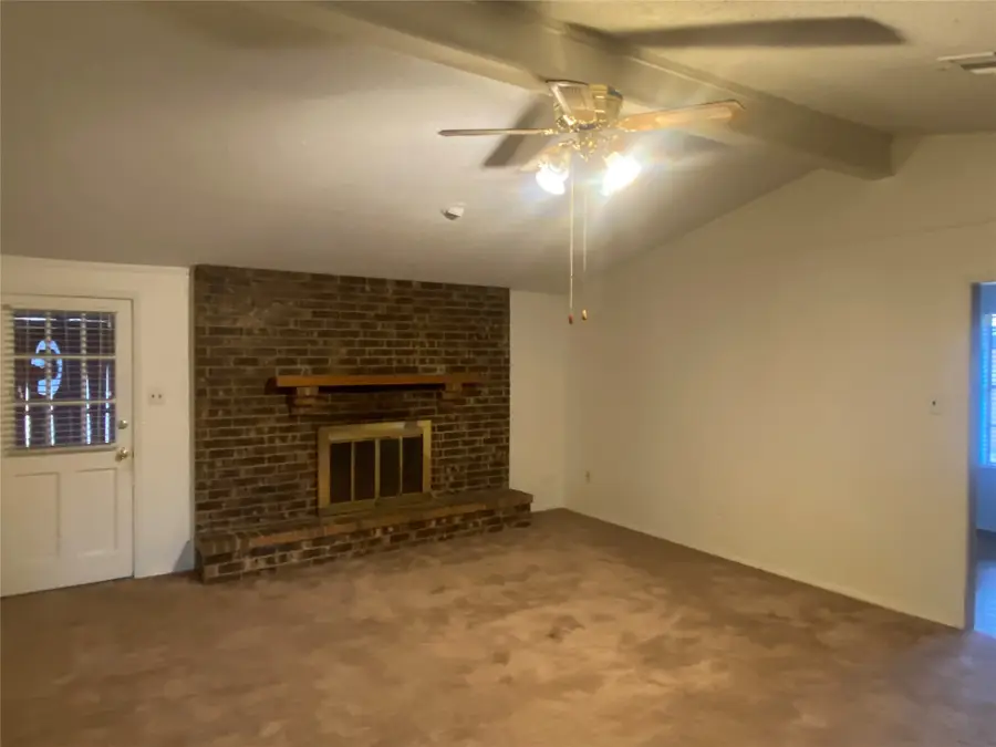 911 Cambridge Drive, Duncanville, TX 75137 - Image #2