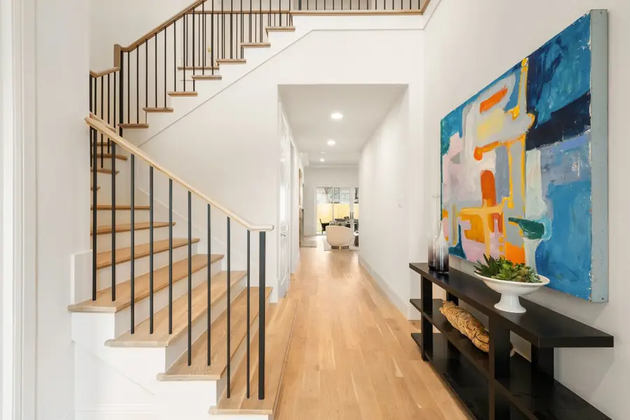 6723 Kenwell Street, Dallas, TX 75209 - Image #2