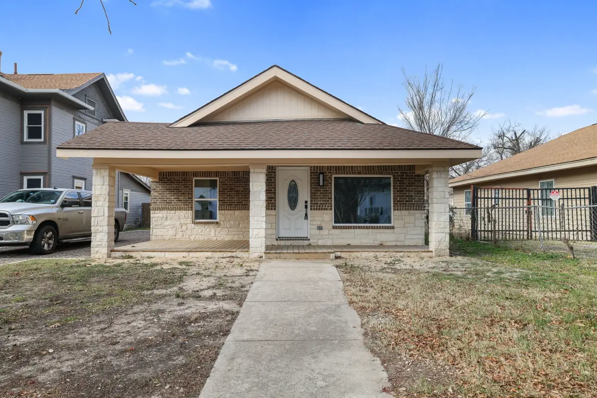 2916 Travis Avenue, Fort Worth, TX 76110 - Image #1