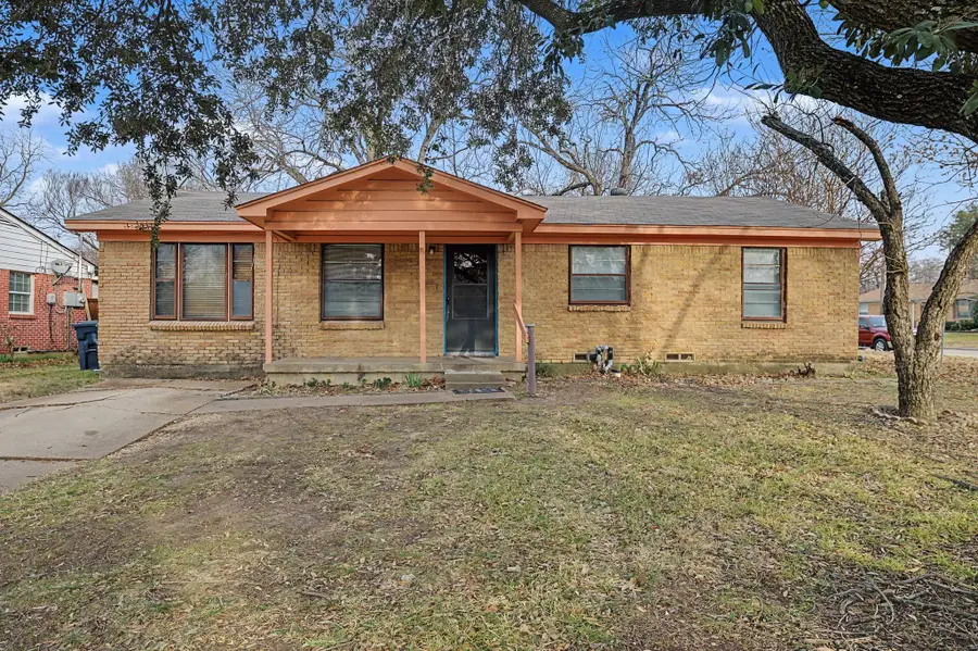 1921 Meadow Lane, Arlington, TX 76010 - Image #3