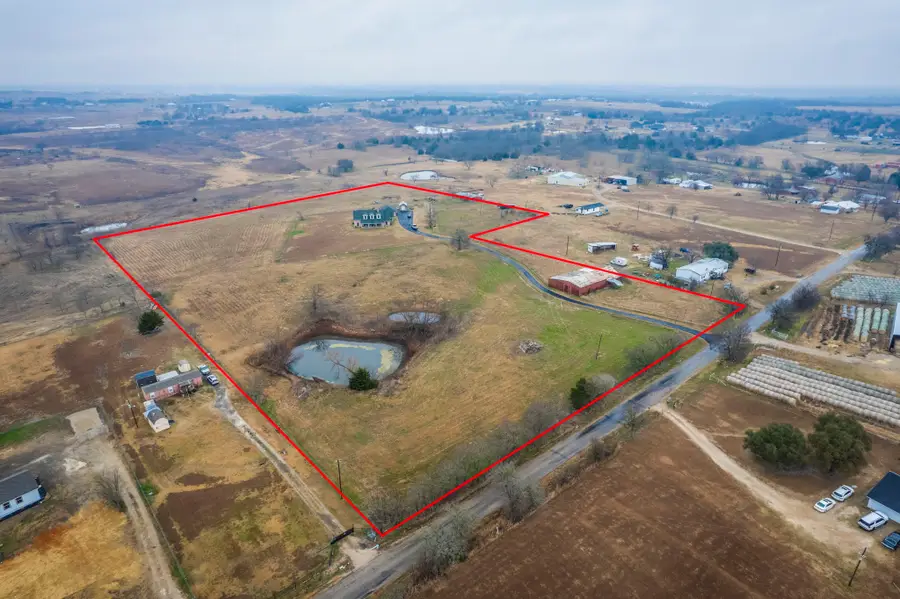 839 Walker Creek Road, Ennis, TX 75119 - Image #2