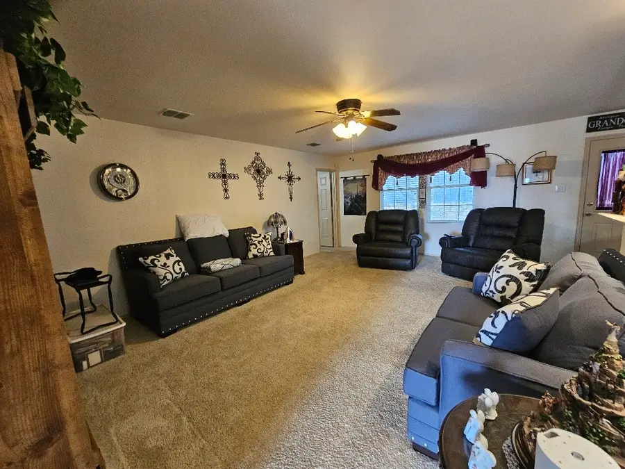 1428 Erin Drive, Burleson, TX 76028 - Image #3