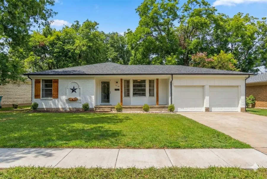 1818 W Belden Street, Sherman, TX 75092 - #2