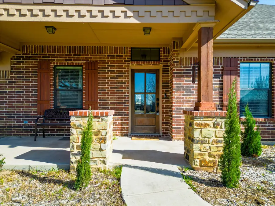 158 Savannah Drive, Weatherford, TX 76087 - Image #2