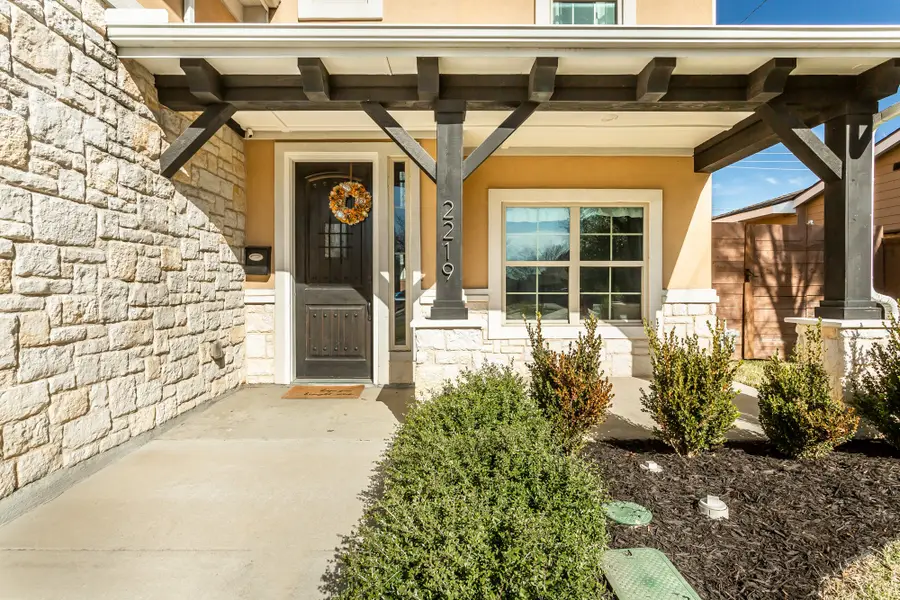 2219 Cochran Street, Irving, TX 75062 - Image #2