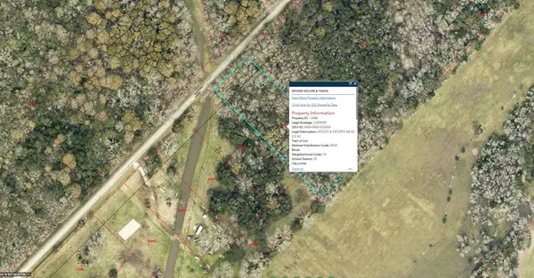 426 County Road 273, Bay City, TX 77414