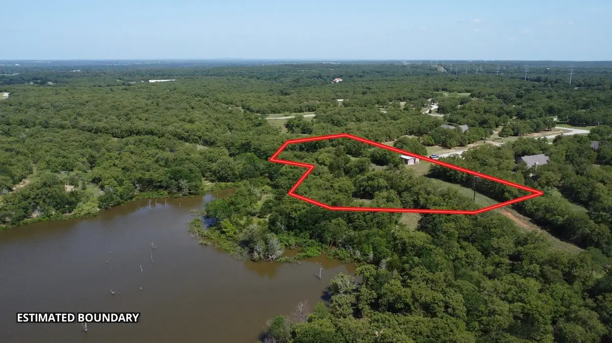 194 Lakeview Court, Sunset, TX 76270 - Image #1