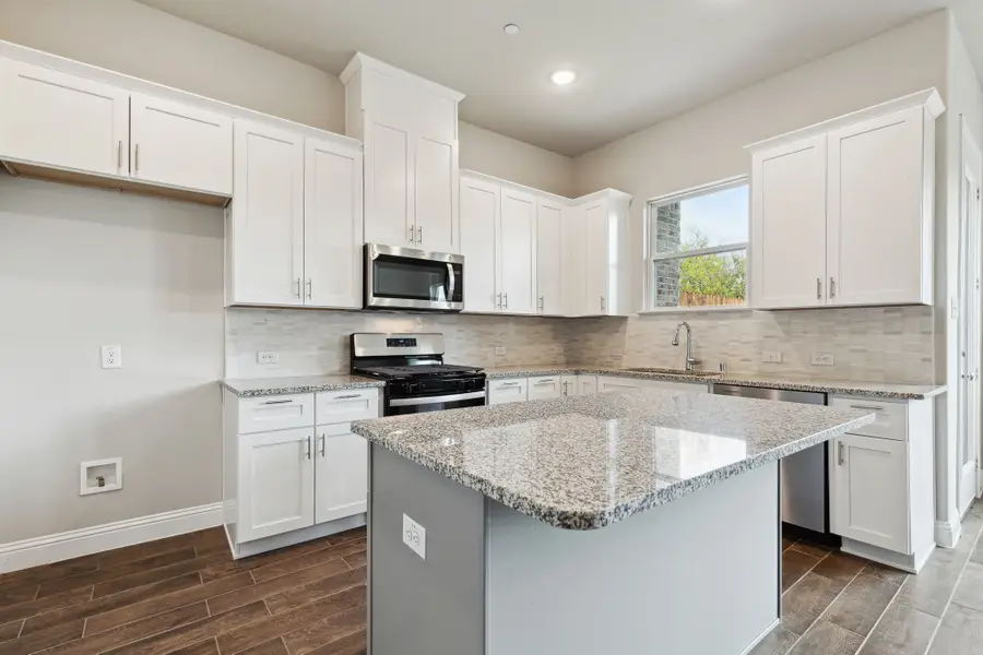 548 Hutchinson Lane, Lewisville, TX 75077 - #2