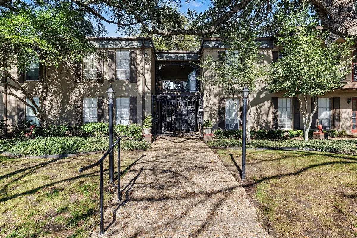 4205 Avondale Avenue #104, Dallas, TX 75219 - Image #1