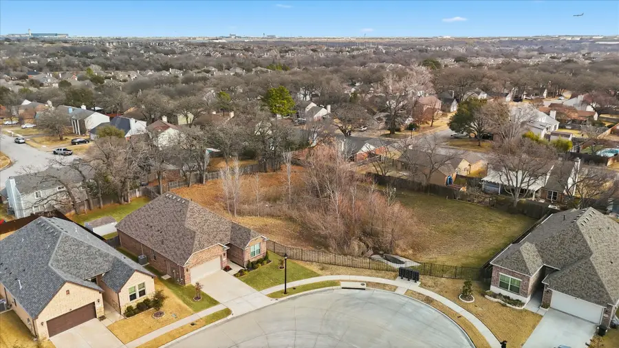 315 Faith Drive, Euless, TX 76039 - Image #2