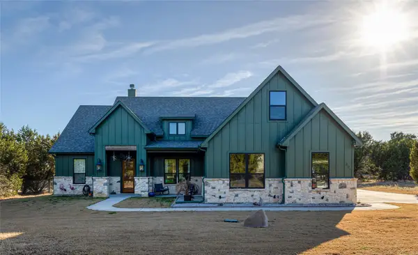 301 Sharla Smelley Road, Weatherford, TX 76088