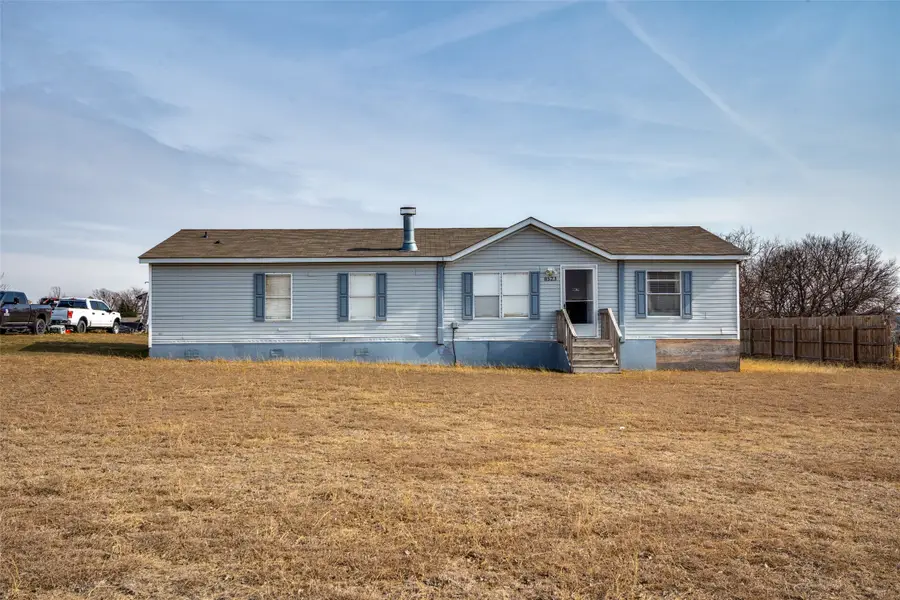 8523 Angus Drive, Justin, TX 76247 - Image #3