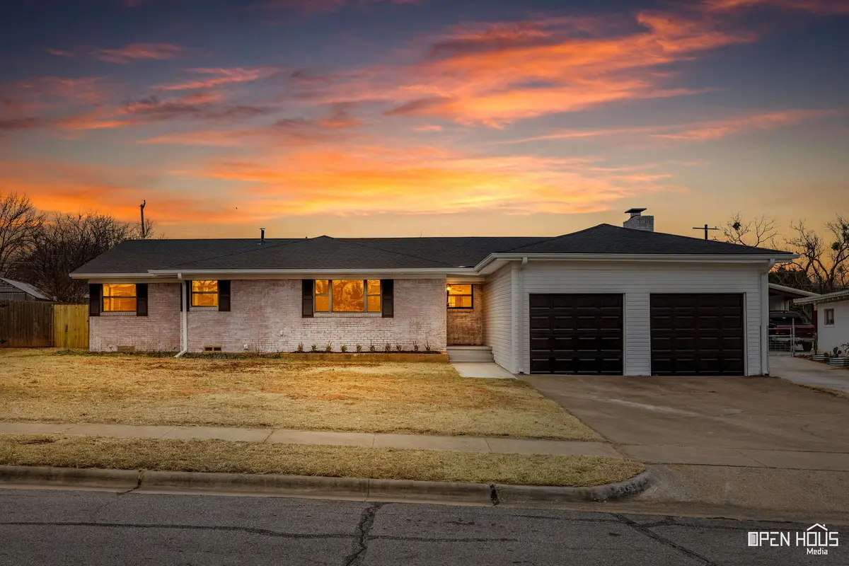 1611 Singleton Avenue, Wichita Falls, TX 76302 - Image #1