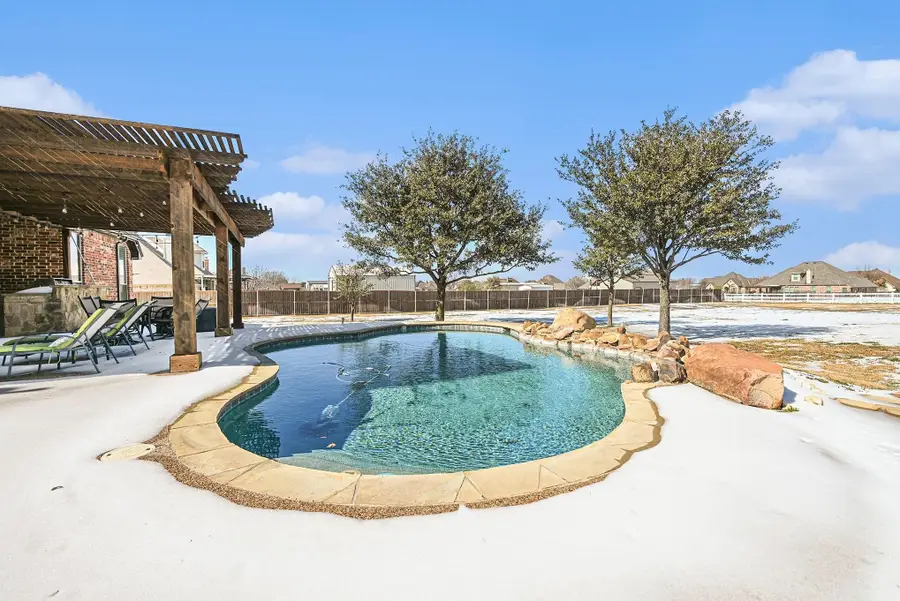 516 Singing Quail Trail, Haslet, TX 76052 - Image #2