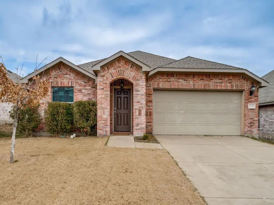 315 Crosscreek Drive, Princeton, TX 75407 - Image #2