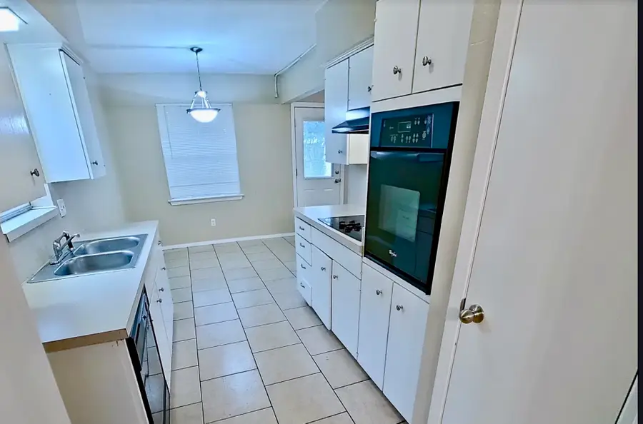 11219 Dumbarton Drive, Dallas, TX 75228 - Image #2