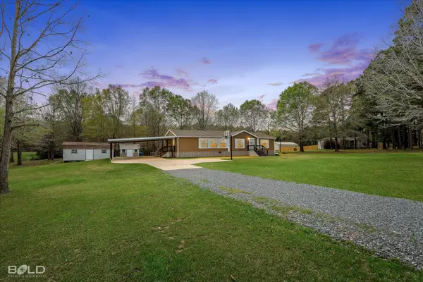 8749 Pinehaven Drive, Keithville, LA 71047