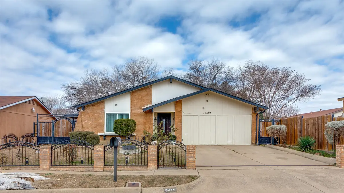 8049 Trimble Drive, Fort Worth, TX 76134 - Image #1
