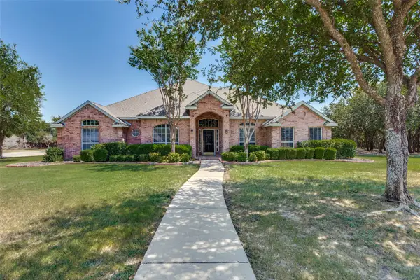 207 Highland Drive, Aledo, TX 76008