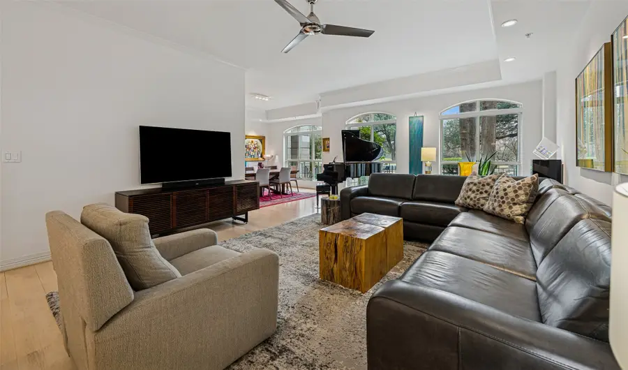 3401 Lee Parkway #105, Dallas, TX 75219 - Image #3