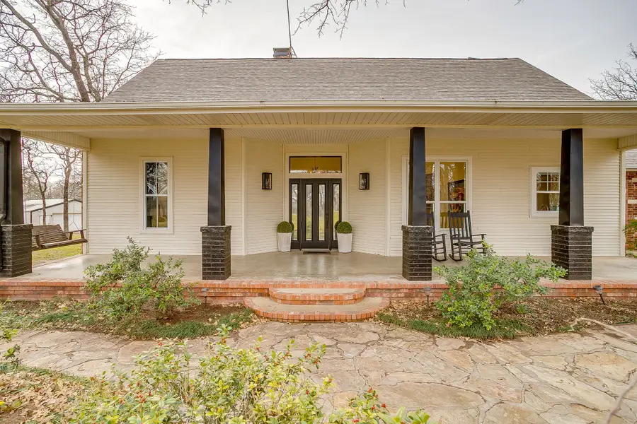 1114 Briarwood Street, Weatherford, TX 76087 - Image #3