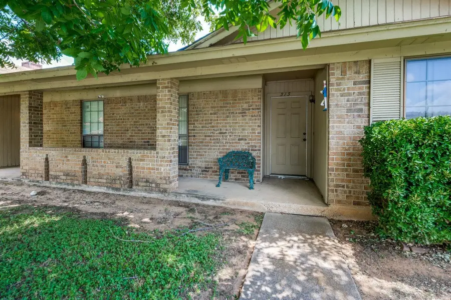 515 Guerin Drive, Arlington, TX 76012 - Image #2