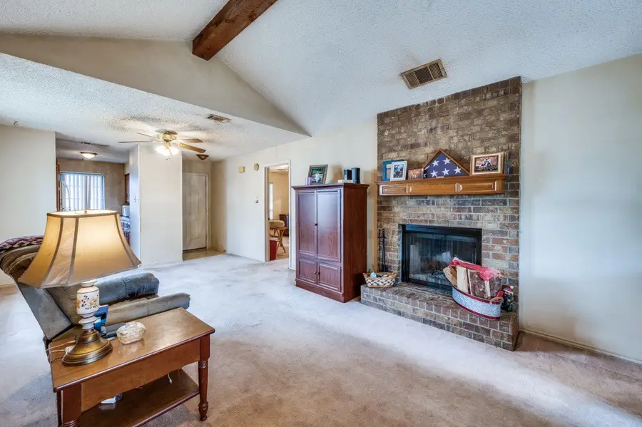 515 Guerin Drive, Arlington, TX 76012 - Image #3