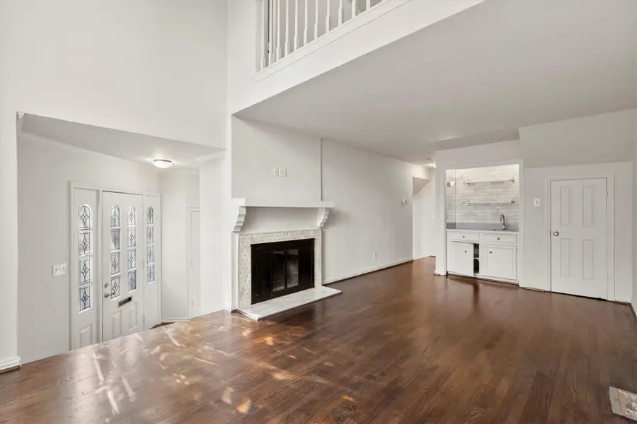 3801 S Versailles Avenue, Dallas, TX 75209 - Image #2